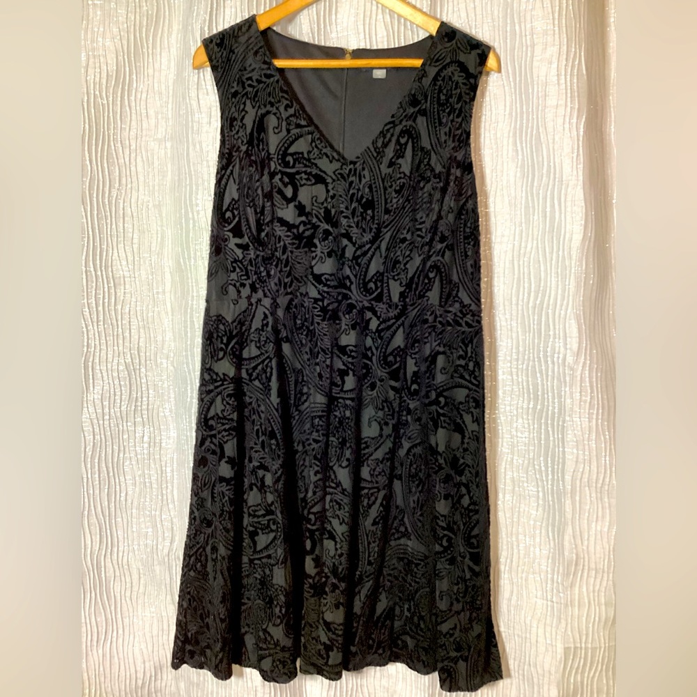 Black velvet cocktail dress size 16